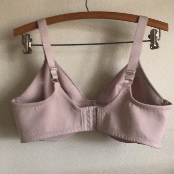 VANITY FAIR Bra. - Picture 4 of 5